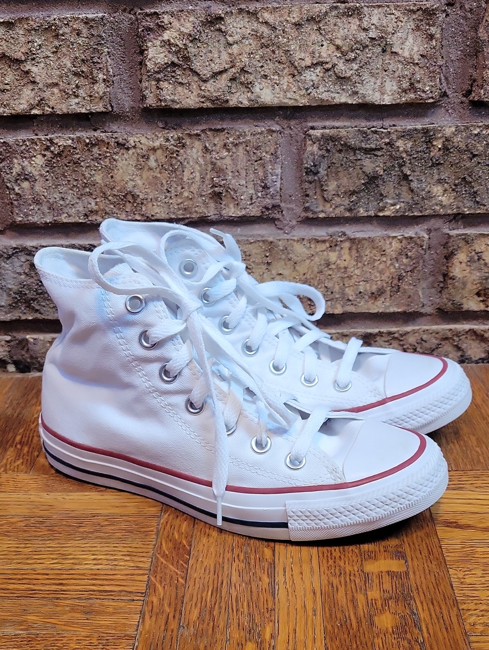 Converse White High-Top Canvas Sneakers with Red Accent Womens Size 6